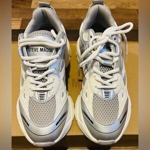 COPY - Steven Madden Sneakers 👟